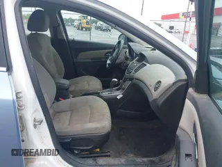2014 Chevrolet Cruze 1LT with VIN 1G1PC5SBXE7373362, listed as a IAAI auction lot 42341145 with 232,056 mi miles and . Bid and sale history available at DreamBid. Image 5.