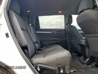 2018 Toyota Highlander LE с VIN 5TDZARFH9JS033583, выставлен на аукционе Copart как лот 58252625 с пробегом 155 179 миль миль и Списание • Salvage title. История ставок и продаж доступна на DreamBid. Изображение 11.