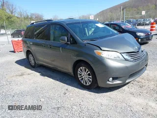 2012 Toyota Sienna XLE AAS with VIN 5TDYK3DC4CS270174, listed as a IAAI auction lot 41961016 with 342,373 mi miles. Bid and sale history available at carsss.com. Image 1.