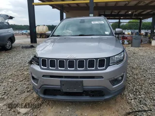 2018 Jeep Compass Latitude z VIN 3C4NJCBB8JT227542, wystawiony jako Copart lot #63772635 z przebiegiem 101 333 mil mil oraz Czysty tytuł • Clean title. Historia ofert i sprzedaży dostępna na DreamBid. Obrazek 5.