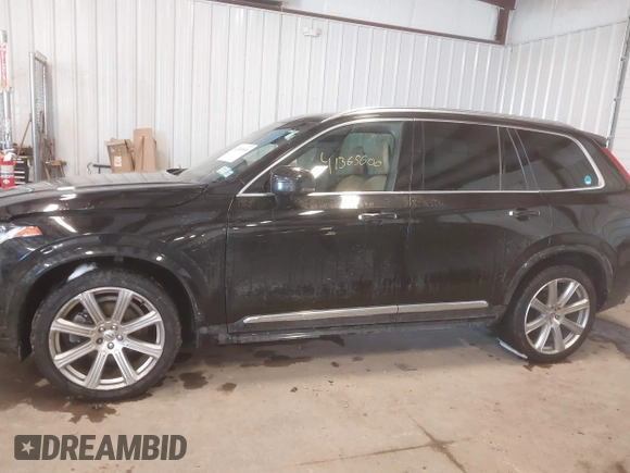 2017 Volvo XC90 Inscription with VIN YV4A22PL0H1115064, listed as a IAAI auction lot 41365600 with 93,503 mi miles. Bid and sale history available at carsss.com. Image 15.