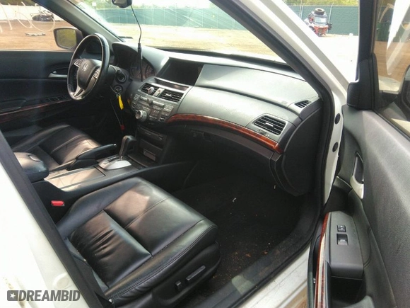 2011 Honda Accord Crosstour EX-L with VIN 5J6TF2H5XBL006553, listed as a IAAI auction lot 36499865 with 114,337 mi miles. Bid and sale history available at carsss.com. Image 5.