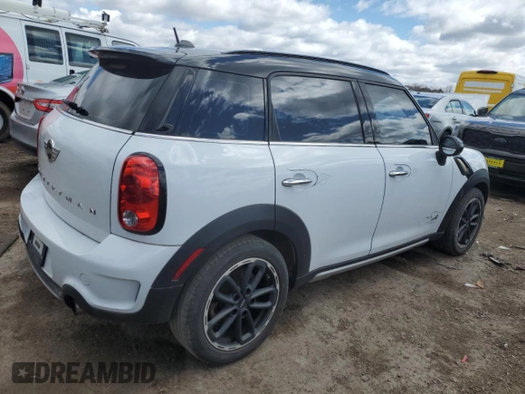 2015 MINI Countryman S with VIN WMWZC5C50FWP48737, listed as a Copart auction lot 53273845 with 110,933 mi miles and Clean Title. Bid and sale history available at DreamBid. Image 3.