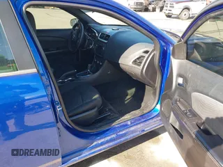 2013 Dodge Avenger SE with VIN 1C3CDZAB6DN653869, listed as a IAAI auction lot 41984957 with 163,626 mi miles. Bid and sale history available at carsss.com. Image 5.