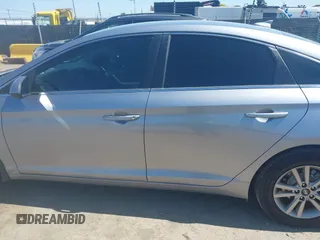2016 Hyundai Sonata SE with VIN 5NPE24AF0GH340000, listed as a IAAI auction lot 41945609 with 160,043 mi miles and . Bid and sale history available at carsss.com. Image 15.