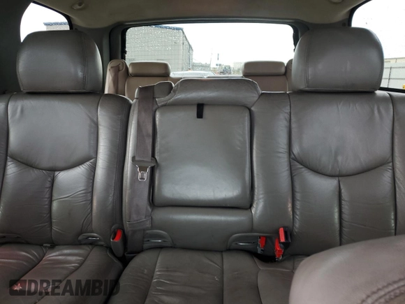 2003 Chevrolet Tahoe LS z VIN 1GNEC13T03J203176, wystawiony jako Copart lot #49501875 z przebiegiem 186 529 mil mil oraz Szkoda całkowita • Salvage title. Historia ofert i sprzedaży dostępna na DreamBid. Obrazek 10.