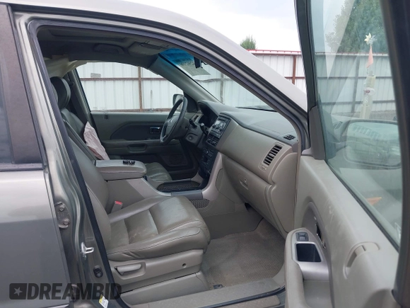2008 Honda Pilot EX-L with VIN 5FNYF18588B012708, listed as a IAAI auction lot 42562336 with 223,992 mi miles and . Bid and sale history available at DreamBid. Image 5.
