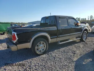 2010 Ford Super Duty F-250 SRW XL with VIN 1FTSW2BR7AEA09135, listed as a Copart auction lot 81893614 with 185,137 mi miles and Salvage Title. Bid and sale history available at carsss.com. Image 3.