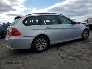 2007 BMW 3 Series 328xi z VIN WBAVT73587FZ36353, wystawiony jako Copart lot #85298474 z przebiegiem 96 375 mil mil oraz Szkoda całkowita • Salvage title. Historia ofert i sprzedaży dostępna na DreamBid. Obrazek 3.