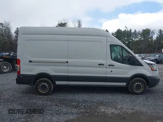 2017 Ford Transit z VIN 1FTBW2XM7HKA19849, wystawiony jako IAAI lot #41929570 z przebiegiem 163 907 mil mil oraz . Historia ofert i sprzedaży dostępna na DreamBid. Obrazek 13.