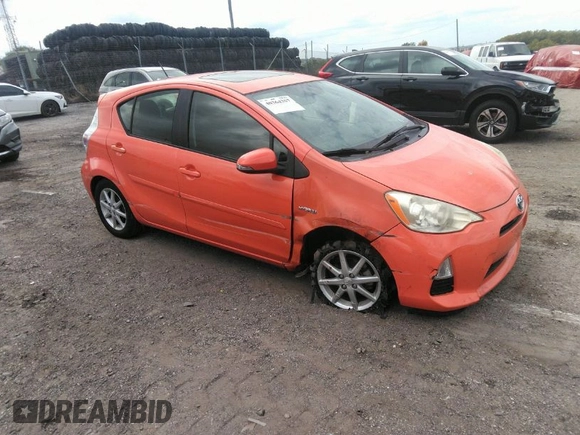 2013 Toyota Prius One z VIN JTDKDTB34D1033086, wystawiony jako IAAI lot #40364357 z przebiegiem 96 948 mil mil oraz . Historia ofert i sprzedaży dostępna na DreamBid. Obrazek 1.