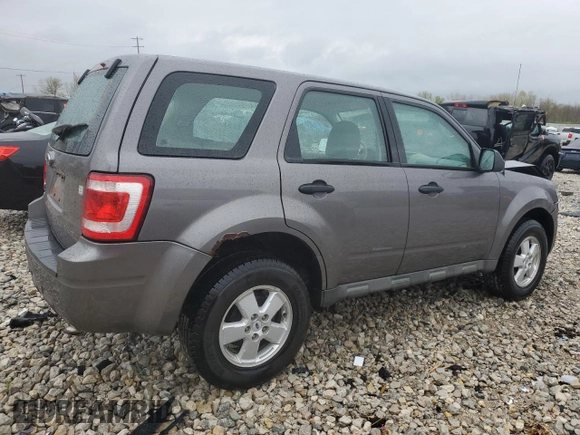 2009 Ford Escape XLS z VIN 1FMCU02799KC31553, wystawiony jako Copart lot #55219775 z przebiegiem 109 154 mil mil oraz Szkoda całkowita • Salvage title. Historia ofert i sprzedaży dostępna na DreamBid. Obrazek 3.