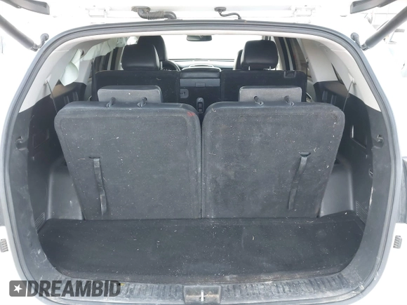 2019 Kia Sorento EX V6 with VIN 5XYPHDA5XKG507641, listed as a IAAI auction lot 41655933 with 171,136 mi miles. Bid and sale history available at carsss.com. Image 17.