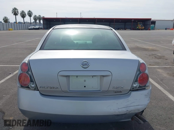 2006 Nissan Altima 2.5 with VIN 1N4AL11D46N438184, listed as a IAAI auction lot 41691180 with 326,541 mi miles. Bid and sale history available at carsss.com. Image 17.