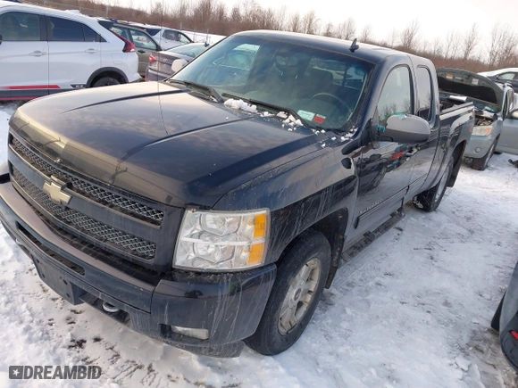 2010 Chevrolet Silverado 1500 LT with VIN 1GCSKSE33AZ121362, listed as a IAAI auction lot 41554626 with 232,076 mi miles. Bid and sale history available at carsss.com. Image 17.