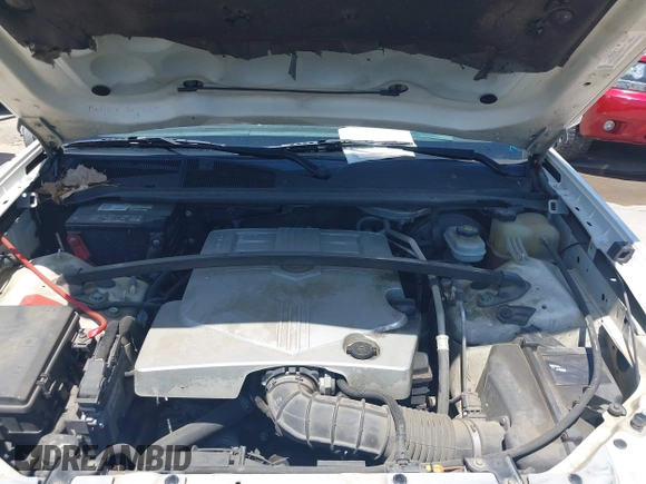 2007 Cadillac SRX with VIN 1GYEE637270127372, listed as a IAAI auction lot 42097903 with 189,893 mi miles. Bid and sale history available at carsss.com. Image 10.