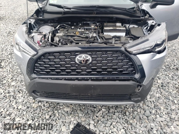 2024 Toyota Corolla Cross L z VIN 7MUAAAAG7RV091416, wystawiony jako Copart lot #55642145 z przebiegiem 8 722 mil mil oraz Szkoda całkowita • Salvage title. Historia ofert i sprzedaży dostępna na DreamBid. Obrazek 12.