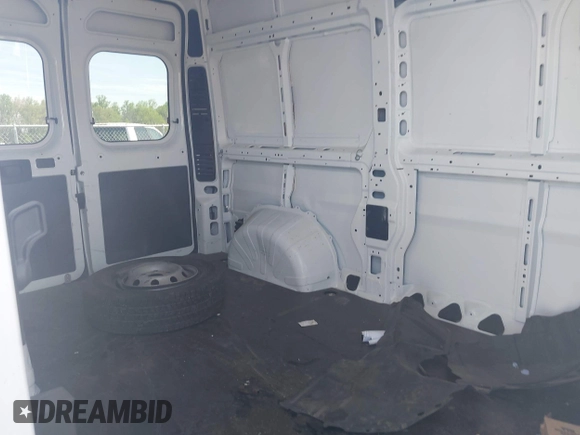 2021 Ram ProMaster Cargo with VIN 3C6LRVBG5ME527045, listed as a IAAI auction lot 42085297 with 27,399 mi miles. Bid and sale history available at carsss.com. Image 8.