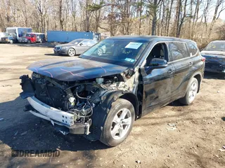 2021 Toyota Highlander L with VIN 5TDCZRBH8MS070150, listed as a IAAI auction lot 41642207 with 32,791 mi miles and . Bid and sale history available at DreamBid. Image 2.