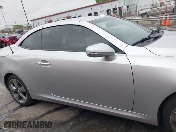2011 Lexus IS 250 C with VIN JTHFF2C2XB2520729, listed as a IAAI auction lot 41952483 with 226,665 mi miles and . Bid and sale history available at DreamBid. Image 13.