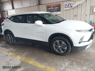 2025 Chevrolet Blazer LT with VIN 3GNKBCR48SS171253, listed as a IAAI auction lot 41901668 with 1,238 mi miles. Bid and sale history available at carsss.com. Image 1.