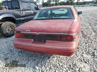 1997 Mercury Grand Marquis GS z VIN 2MELM74W1VX611803, wystawiony jako Copart lot #54315505 z przebiegiem 156 152 mil mil oraz Szkoda całkowita • Salvage title. Historia ofert i sprzedaży dostępna na DreamBid. Obrazek 6.