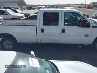 2015 Ford F-350 XL with VIN 1FT7W3AT0FEB56493, listed as a IAAI auction lot 41629744 with 261,988 mi miles and . Bid and sale history available at DreamBid. Image 13.