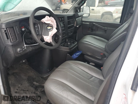 2019 Chevrolet Express Cargo with VIN 1GCWGBFGXK1239395, listed as a Copart auction lot 81158754 with 165,636 mi miles and Salvage title. Bid and sale history available at DreamBid. Image 8.