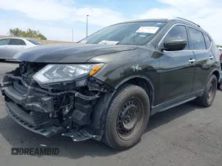 2017 Nissan Rogue SV z VIN KNMAT2MT5HP526512, wystawiony jako IAAI lot #42349293 z przebiegiem 93 620 mil mil oraz . Historia ofert i sprzedaży dostępna na DreamBid. Obrazek 2.