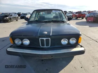 1981 BMW 3 Series z VIN WBAAG330XB8018908, wystawiony jako Copart lot #41856775 z przebiegiem 132 749 mil mil oraz Tytuł czysty. Historia ofert i sprzedaży dostępna na DreamBid. Obrazek 5.
