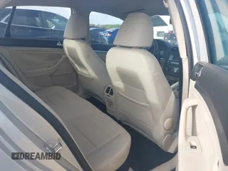 2010 Volkswagen Jetta Limited Edition with VIN 3VWAX7AJXAM165193, listed as a IAAI auction lot 41962307 with 62,574 mi miles and . Bid and sale history available at DreamBid. Image 8.