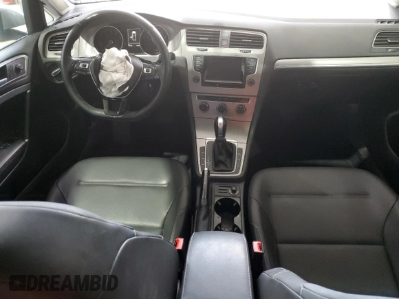 2015 Volkswagen Golf TSI S z VIN 3VW217AU1FM043491, wystawiony jako Copart lot #52776705 z przebiegiem 72 039 mil mil oraz Szkoda całkowita • Salvage title. Historia ofert i sprzedaży dostępna na DreamBid. Obrazek 8.