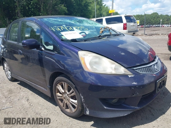 2010 Honda Fit Sport with VIN JHMGE8H42AC007620, listed as a IAAI auction lot 42742785 with 180,312 mi miles and . Bid and sale history available at DreamBid. Image 1.