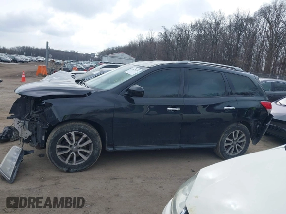2015 Nissan Pathfinder Platinum with VIN 5N1AR2MM9FC657658, listed as a IAAI auction lot 41628216 with 212,189 mi miles and . Bid and sale history available at DreamBid. Image 14.