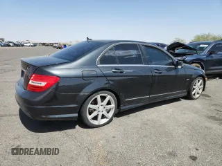 2012 Mercedes-Benz C 250 Sport z VIN WDDGF4HB3CA597983, wystawiony jako Copart lot #62301835 z przebiegiem 194 268 mil mil oraz Czysty tytuł • Clean title. Historia ofert i sprzedaży dostępna na DreamBid. Obrazek 3.