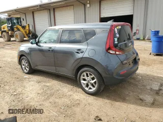 2022 Kia Soul LX with VIN KNDJ23AU3N7807984, listed as a Copart auction lot 44138885 with 40,933 mi miles and Salvage Title. Bid and sale history available at carsss.com. Image 2.