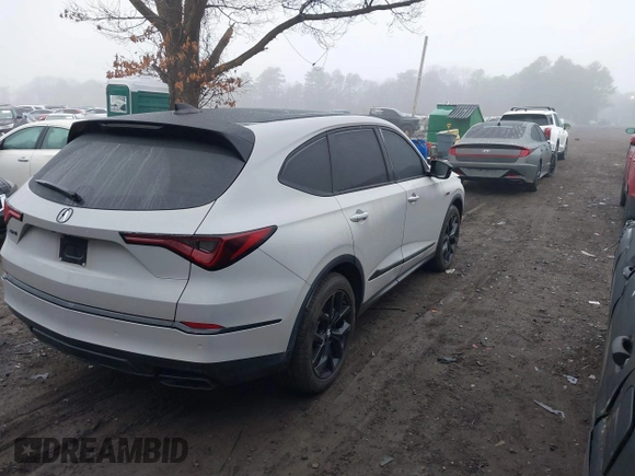 2023 Acura MDX w/A-Spec Package z VIN 5J8YE1H05PL042916, wystawiony jako IAAI lot #41809098 z przebiegiem 10 824 mil mil oraz . Historia ofert i sprzedaży dostępna na DreamBid. Obrazek 4.