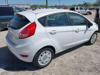 2016 Ford Fiesta S z VIN 3FADP4TJXGM171098, wystawiony jako IAAI lot #42239269 z przebiegiem 93 634 mil mil oraz . Historia ofert i sprzedaży dostępna na DreamBid. Obrazek 4.