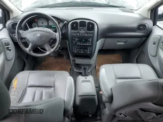 2006 Dodge Grand Caravan SXT z VIN 2D4GP44L56R786238, wystawiony jako Copart lot #55799425 z przebiegiem 173 150 mil mil oraz Czysty tytuł • Clean title. Historia ofert i sprzedaży dostępna na DreamBid. Obrazek 8.