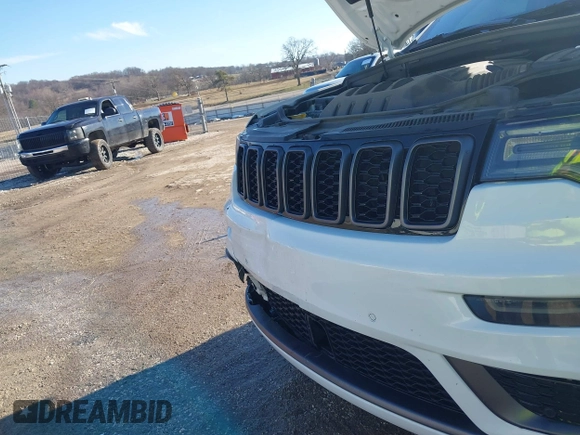 2020 Jeep Grand Cherokee Limited X z VIN 1C4RJFBT0LC408628, wystawiony jako IAAI lot #41632158 z przebiegiem 48 058 mil mil oraz . Historia ofert i sprzedaży dostępna na DreamBid. Obrazek 17.