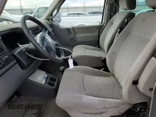 2000 Volkswagen EuroVan с VIN WV2MH4701YH035166, выставлен на аукционе Copart как лот 55680175 с пробегом 220 080 миль миль и Чистый • Clean title. История ставок и продаж доступна на DreamBid. Изображение 7.