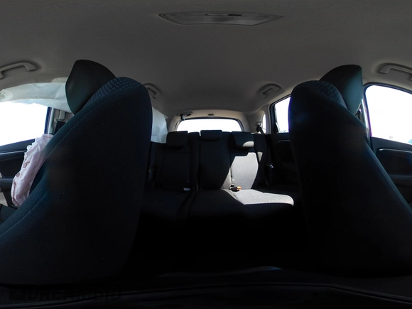 2020 Honda Fit LX with VIN 3HGGK5H40LM707356, listed as a IAAI auction lot 42076367 with 10,145 mi miles and . Bid and sale history available at DreamBid. Image 18.