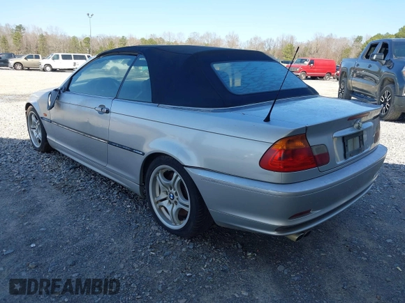 2001 BMW 3 Series 330Ci with VIN WBABS53421JU87323, listed as a IAAI auction lot 41596451 with 1 mi miles. Bid and sale history available at carsss.com. Image 3.