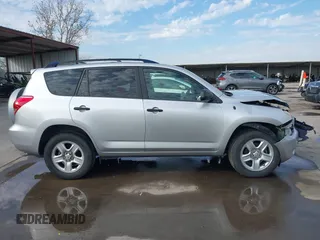 2007 Toyota RAV4 with VIN JTMZK33V876006923, listed as a IAAI auction lot 41406204 with 121,425 mi miles. Bid and sale history available at carsss.com. Image 14.