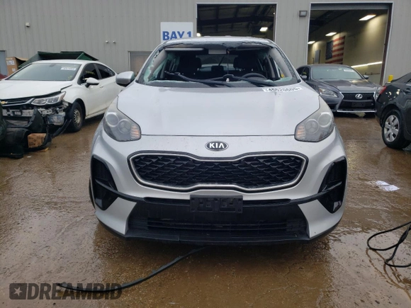 2020 Kia Sportage LX with VIN KNDPM3AC2L7806978, listed as a Copart auction lot 46620605 with 37,842 mi miles and Salvage Title. Bid and sale history available at carsss.com. Image 5.