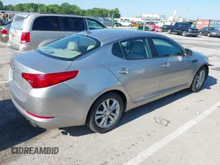 2013 Kia Optima EX с VIN 5XXGN4A73DG236293, выставлен на аукционе IAAI как лот 42366969 с пробегом 160 886 миль миль и . История ставок и продаж доступна на DreamBid. Изображение 4.