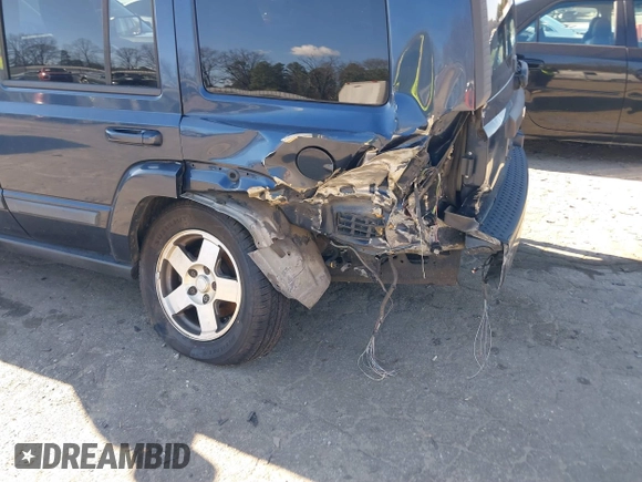2009 Jeep Commander Sport with VIN 1J8HH48K29C530970, listed as a IAAI auction lot 41232353 with 280,000 mi miles and . Bid and sale history available at DreamBid. Image 6.