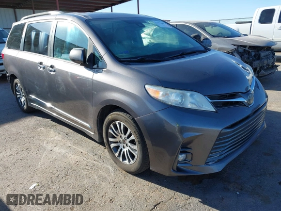 2019 Toyota Sienna XLE Auto Access Seat with VIN 5TDYZ3DC4KS980041, listed as a IAAI auction lot 41793001 with 125,084 mi miles. Bid and sale history available at carsss.com. Image 1.