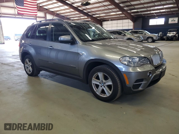 2012 BMW X5 35d with VIN 5UXZW0C51CL666413, listed as a Copart auction lot 54561955 with 155,762 mi miles and Clean title. Bid and sale history available at DreamBid. Image 4.