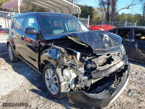 2018 Kia Soul + with VIN KNDJP3A53J7540544, listed as a IAAI auction lot 41184460 with NaN miles. Bid and sale history available at carsss.com. Image 6.